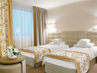 Отель Hotel Petropol Плоцк Двухместный номер с 2 отдельными кроватями-3